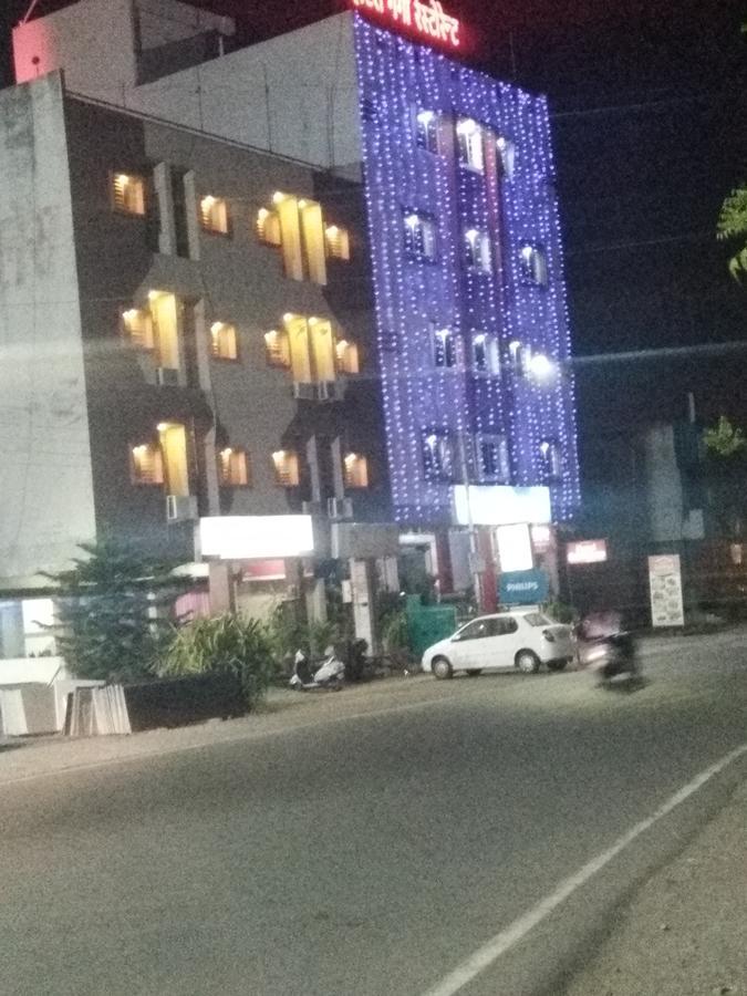 Ganga Palace Hotel Ujjain Esterno foto