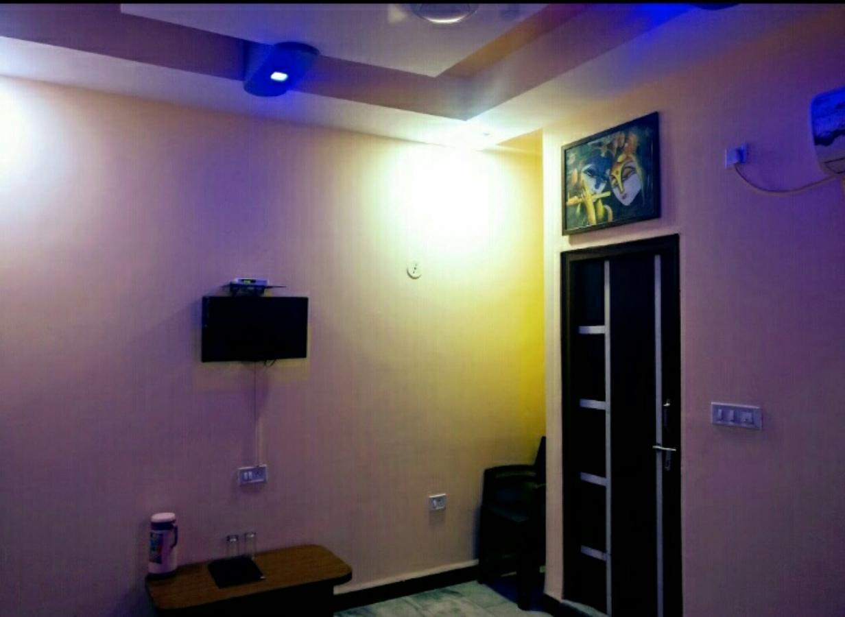 Ganga Palace Hotel Ujjain Esterno foto